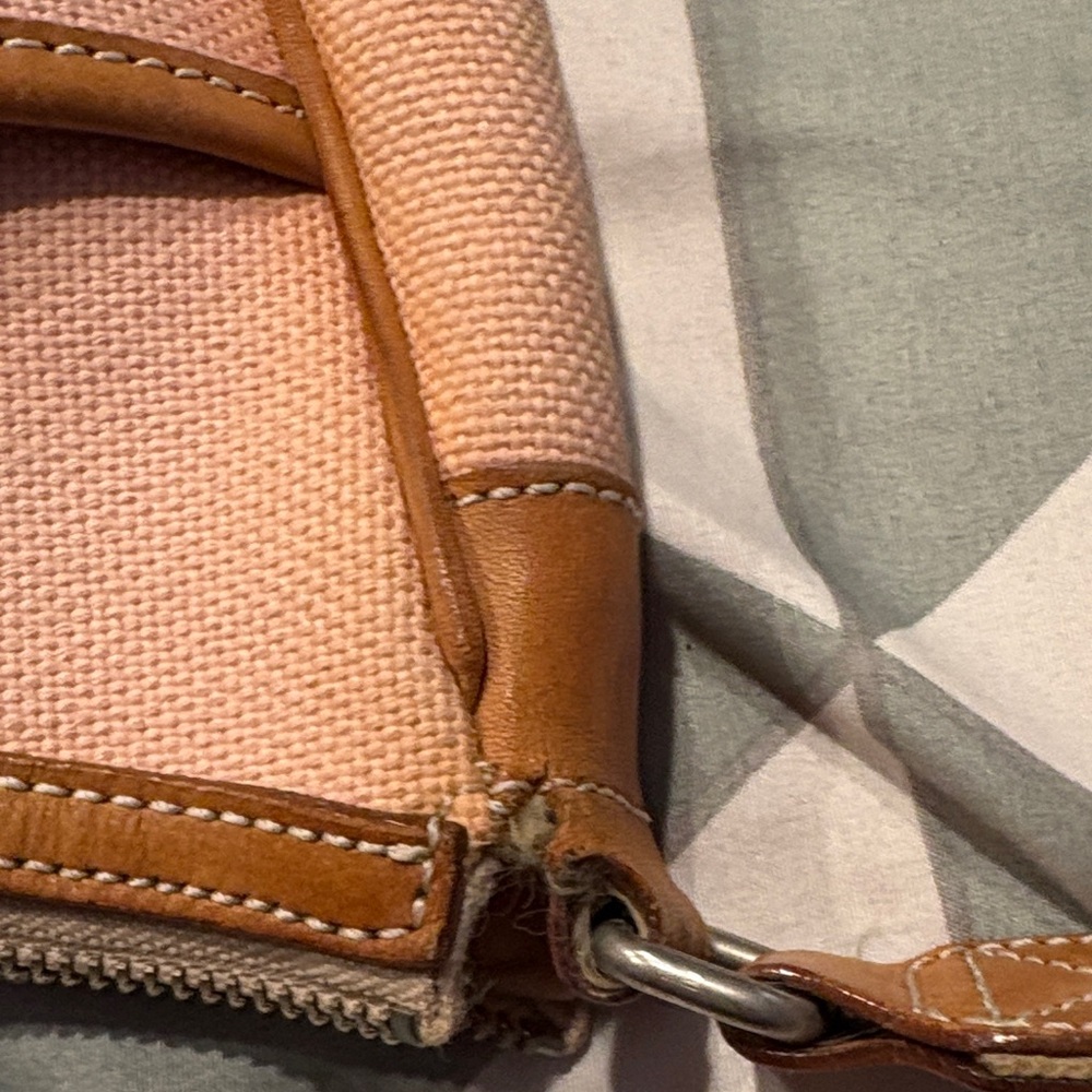 Burberry Pink Canvas Shoulder Bag with Tan Trim - Picture 5 of 10